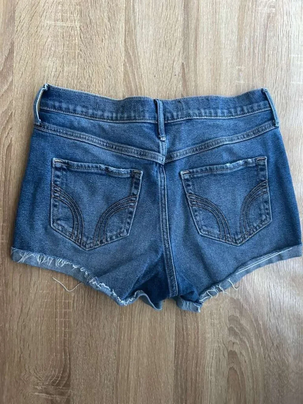 Hollister High Rise Denim Shorts W29 Blue Distressed Stretch - Picture 2 of 8